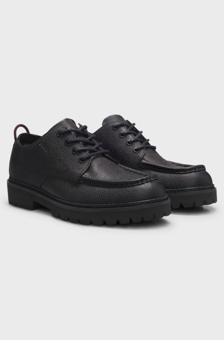 Derby shoes in grained leather with lug sole, Black